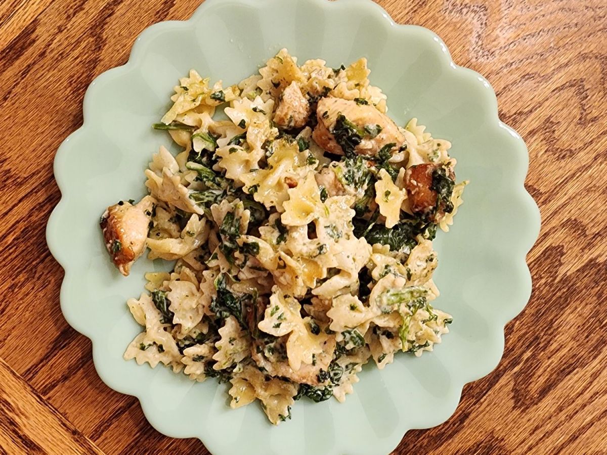 Creamy Chicken and Spinach&nbsp;Pasta